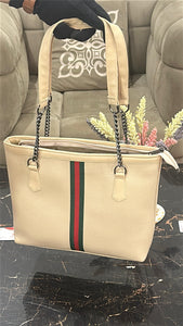 GUCCI FULL LENGTH HAND BAG