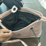 MICHAEL KORS FULL LENGTH HAND BAG