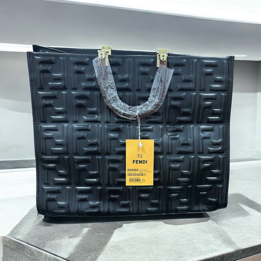 FENDI HAND BAG FULL LENGTH