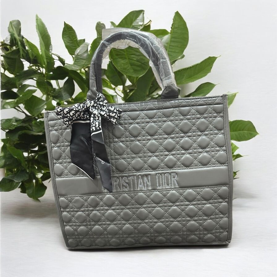 CHRISTIAN DIOR BAG FULL LENGTH