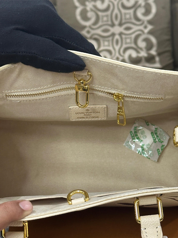 LOUIS VUITTON BAG