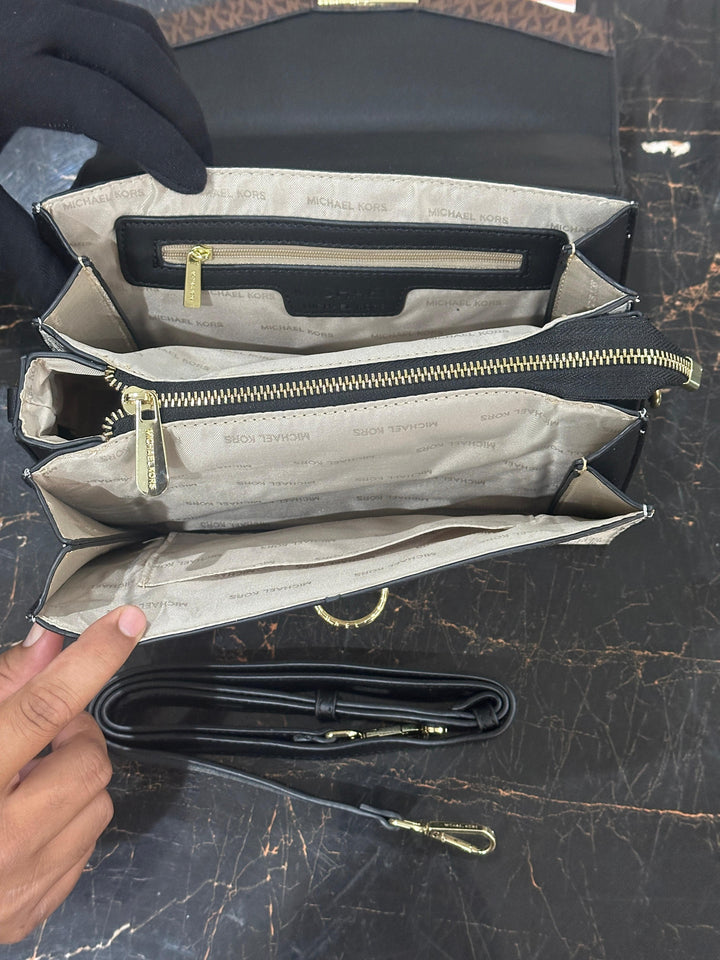 MICHAEL KORS SHOULDER BAG